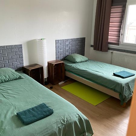Gite De La Nievre - Centre Ville-2E Etage Flixecourt Eksteriør bilde