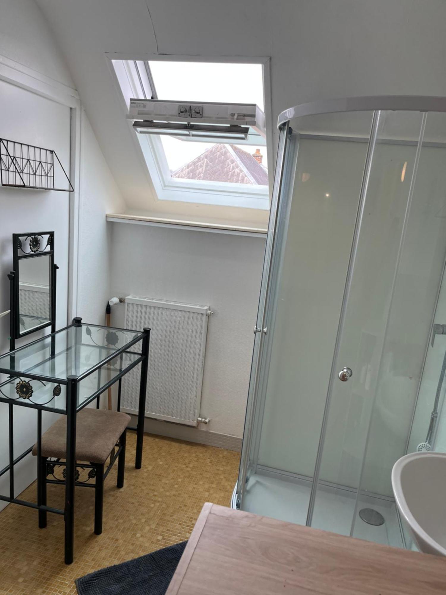 Gite De La Nievre - Centre Ville-2E Etage Flixecourt Eksteriør bilde
